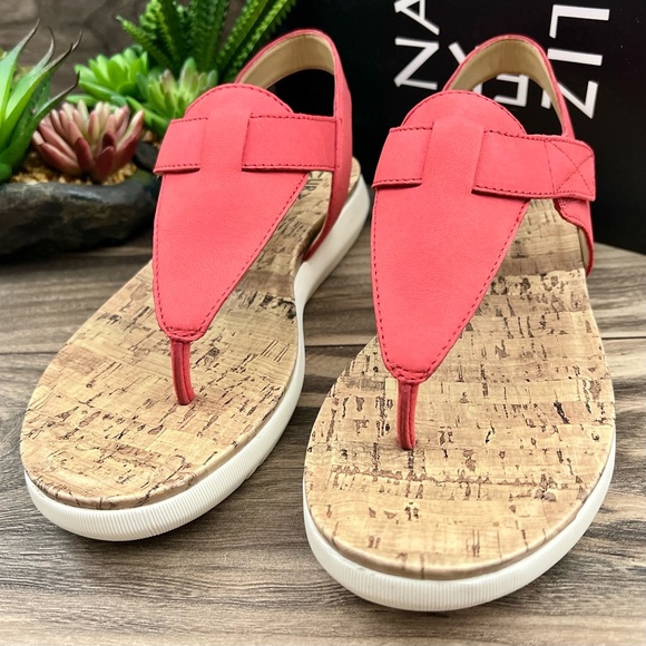 NIB Naturalizer Lincoln Leather Comfort Platform Thong Sandal Coral - Picture 3 of 12